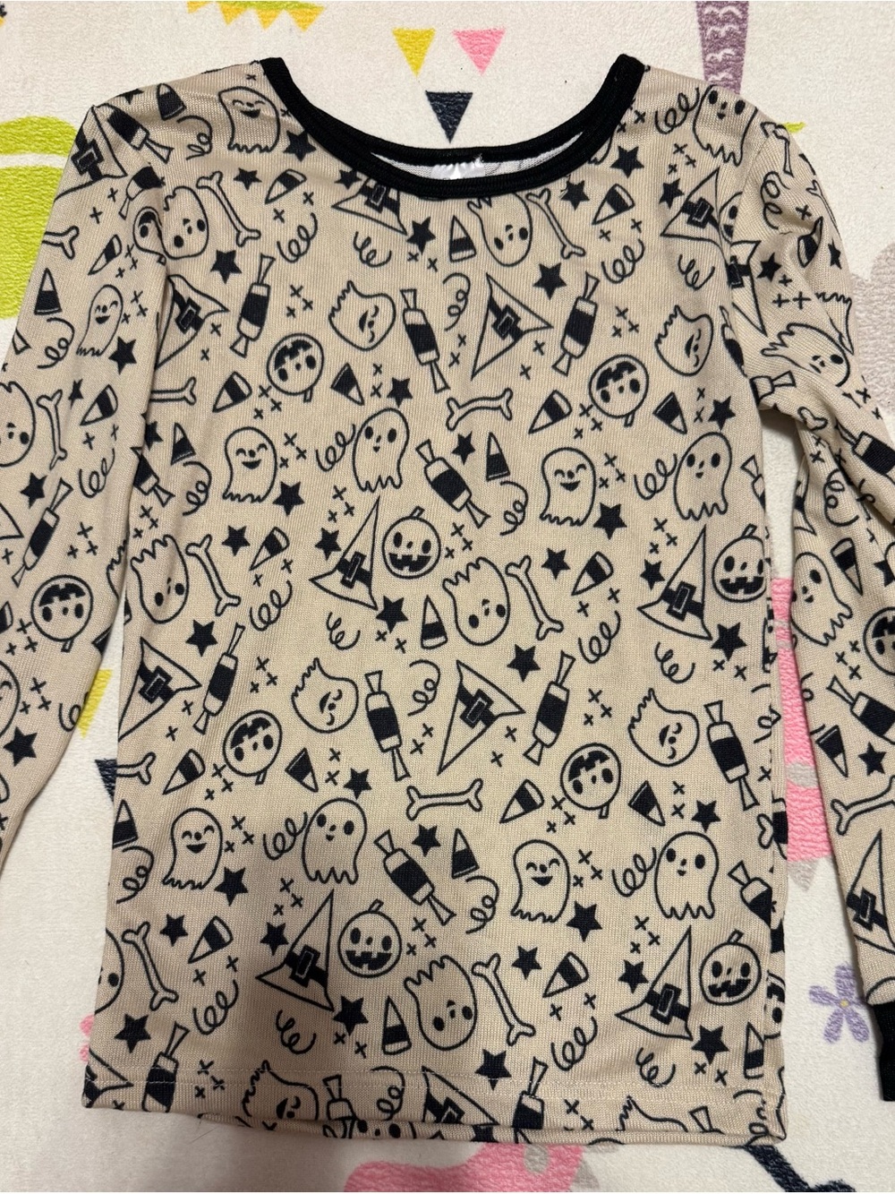 Kids Halloween Print Pajama Long-Sleeve Top - Black on Tan